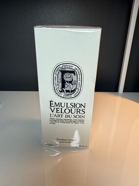 diptyque Emulsion Velours L'Art du Soin   Hand lotion, new/Unused